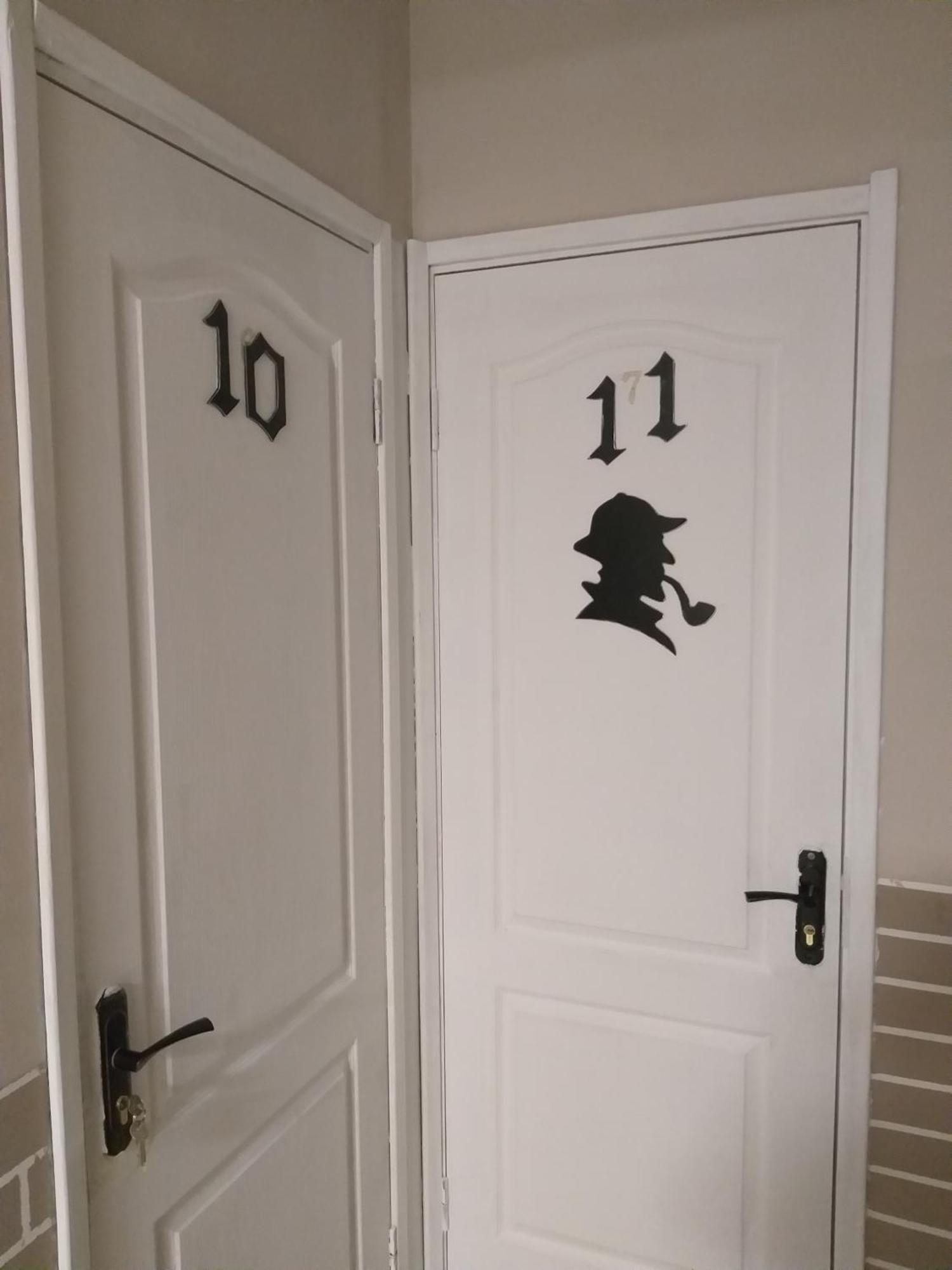 Sherlock Hotel Jarkov Exterior foto